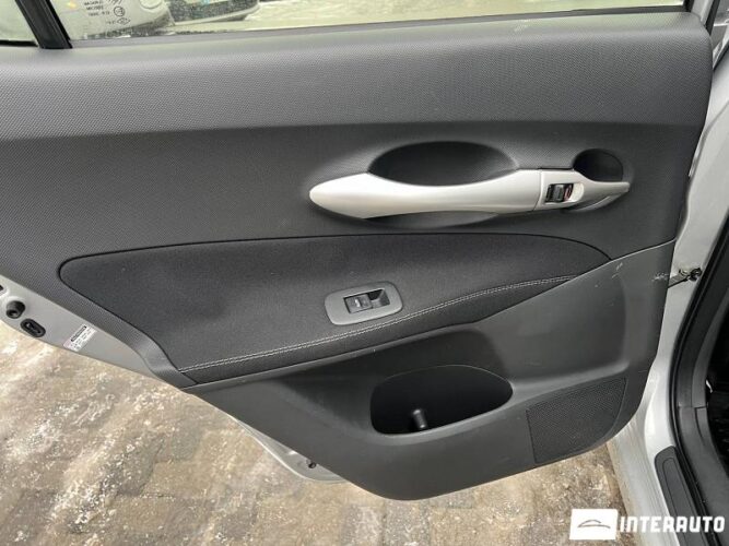 Toyota Auris 38 interauto-car