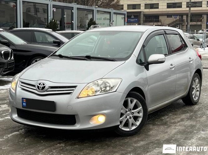 Toyota Auris 28 interauto-car