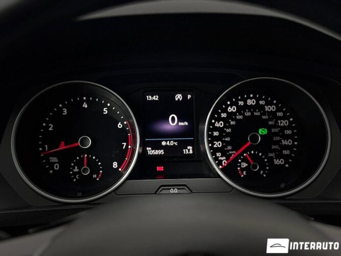 Volkswagen Tiguan 38 interauto-car