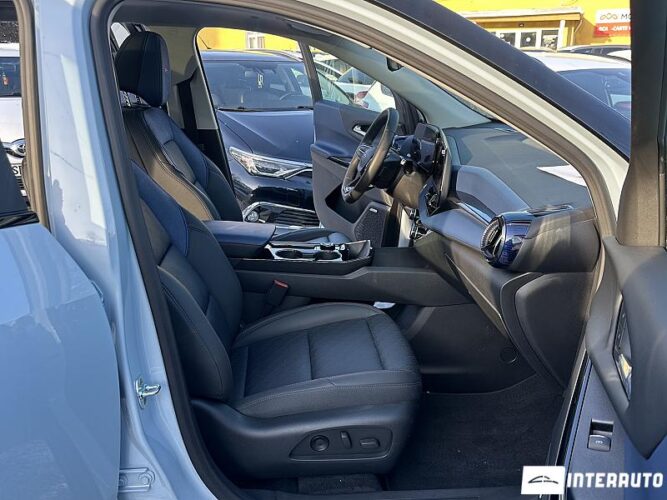 Chevrolet Equinox 56 interauto-car