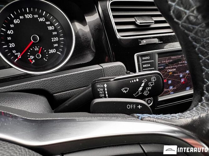 Volkswagen Golf GTE 46 interauto-car