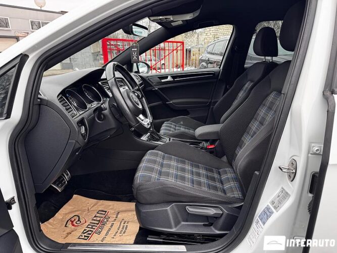 Volkswagen Golf GTE 37 interauto-car