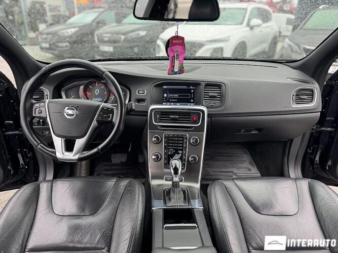 Volvo V 60 39 interauto-car