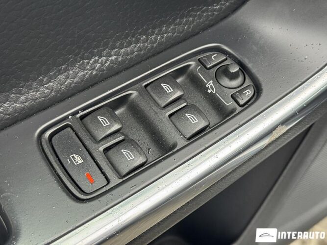 Volvo V 60 51 interauto-car