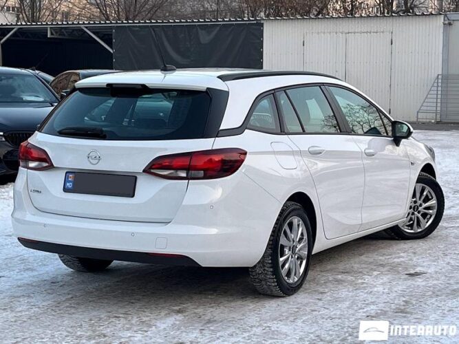 opel Astra 2020