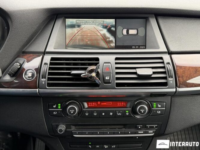 BMW X5 3.0i 42 interauto-car