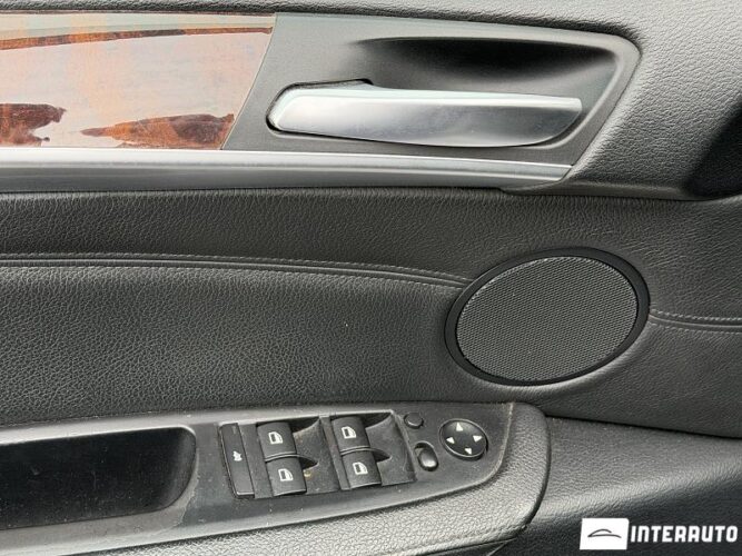 BMW X5 3.0i 37 interauto-car