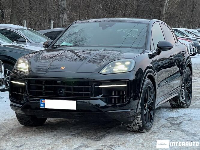 Porsche Cayenne E-Hybrid Coupe 2024 doar la InterAuto