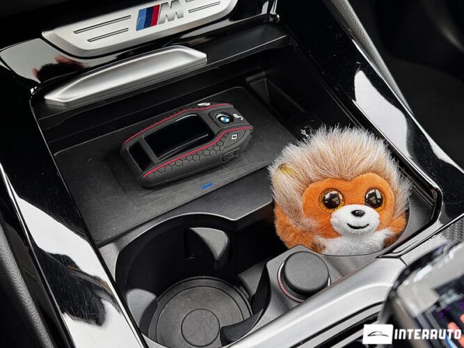 BMW X3 M4.0i 53 interauto-car