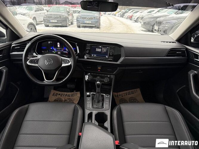 Volkswagen Jetta 39 interauto-car