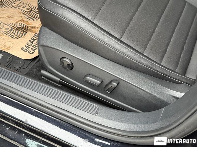 Volkswagen Jetta 37 interauto-car