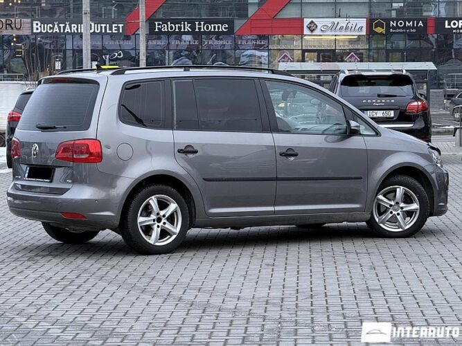 Volkswagen Touran 33 interauto-car