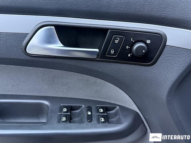 Volkswagen Touran 48 interauto-car