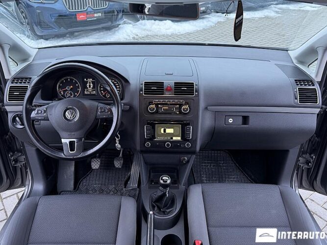 Volkswagen Touran 36 interauto-car