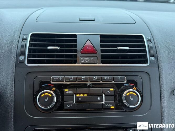 Volkswagen Touran 39 interauto-car