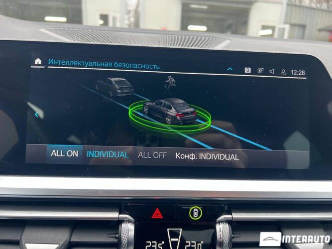 BMW 330E 35 interauto-car