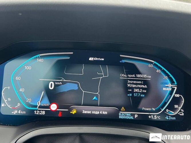 BMW 330E 33 interauto-car