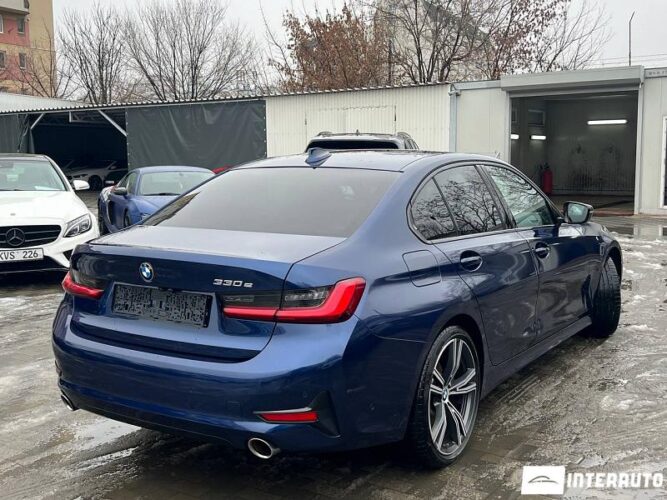BMW 330E 33 interauto-car