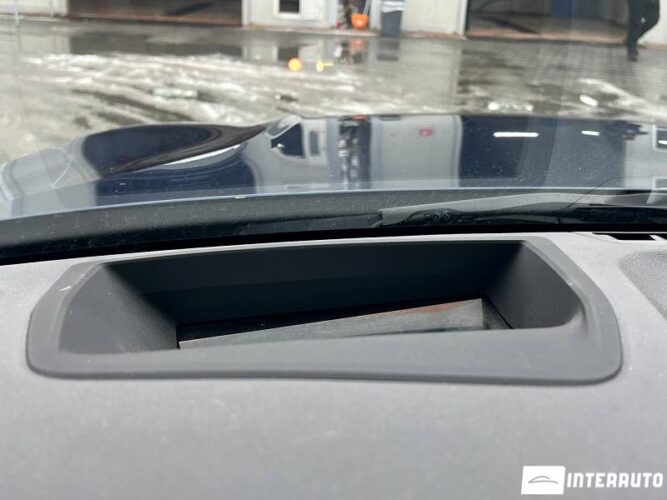 BMW 330E 38 interauto-car