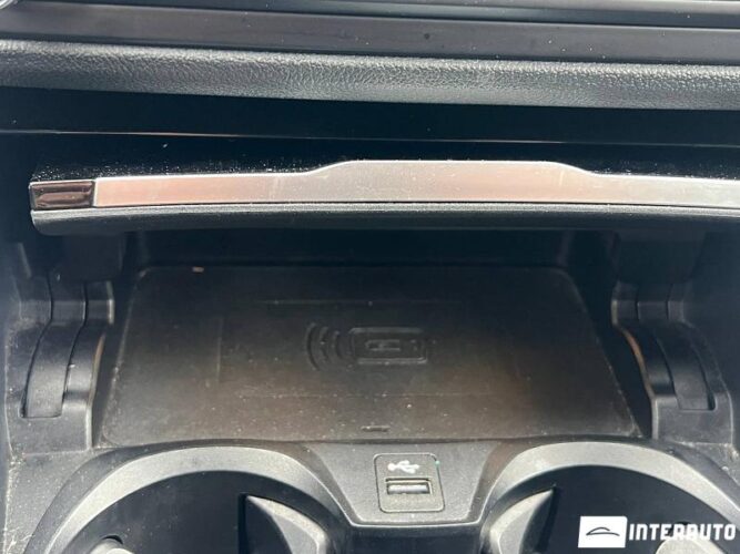 BMW 330E 42 interauto-car