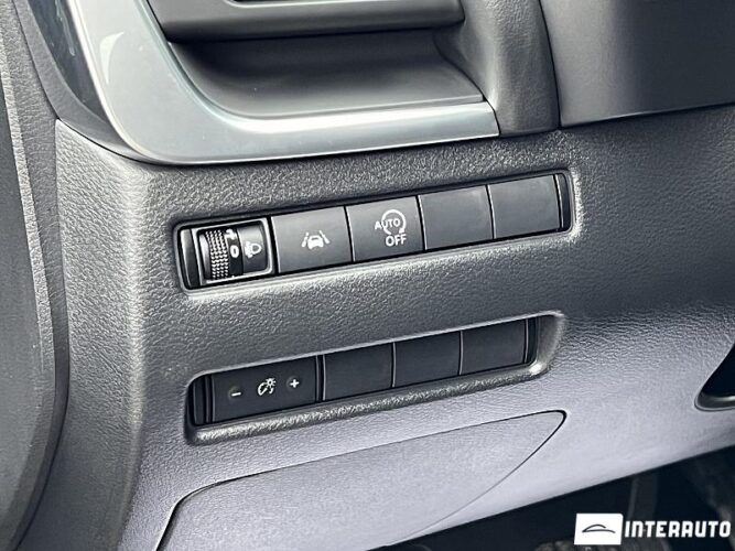 Nissan Qashqai 52 interauto-car