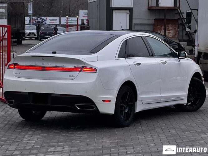 Lincoln MKZ 36 interauto-car