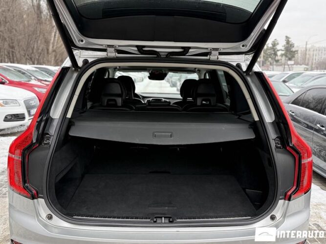 Volvo XC 90 51 interauto-car