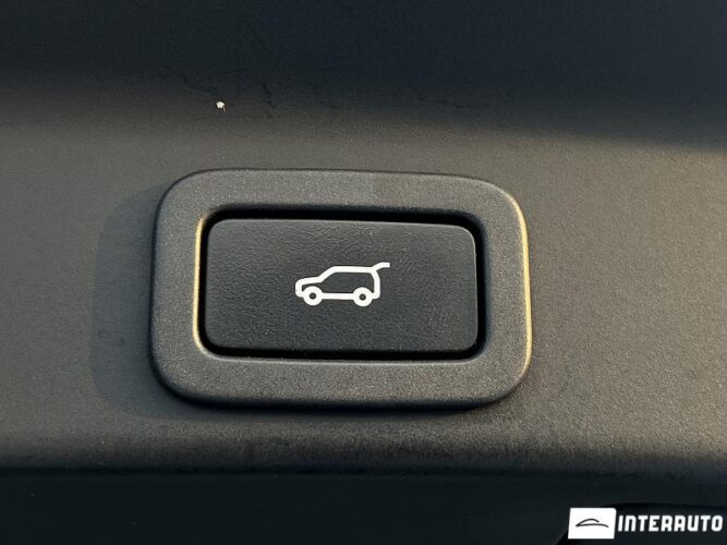 Jaguar F-Pace 53 interauto-car