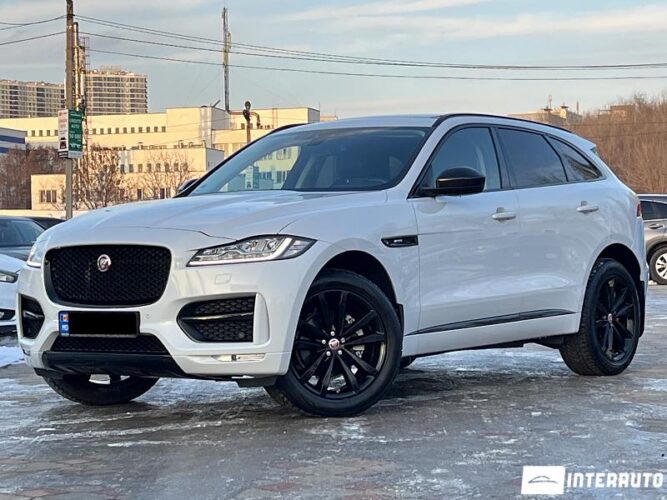 Jaguar F-Pace 33 interauto-car