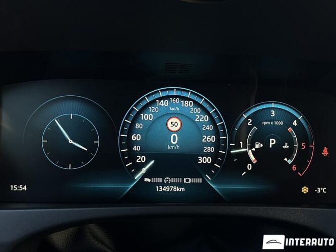 Jaguar F-Pace 43 interauto-car