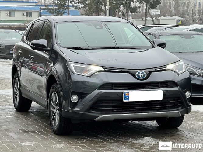 Toyota Rav-4 35 interauto-car