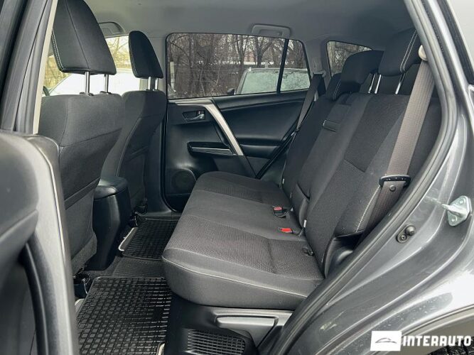 Toyota Rav-4 51 interauto-car