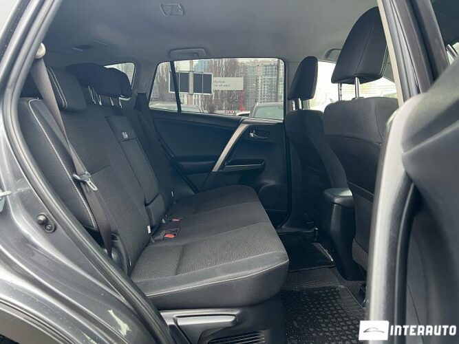 Toyota Rav-4 50 interauto-car