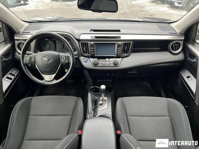 Toyota Rav-4 41 interauto-car