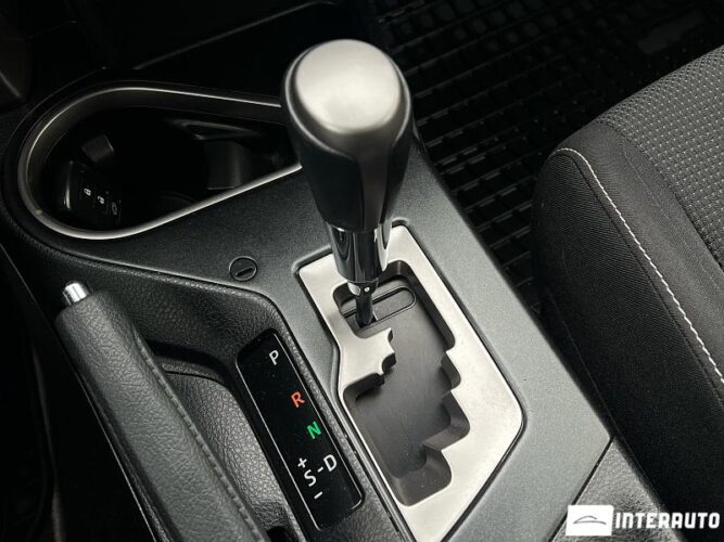 Toyota Rav-4 48 interauto-car