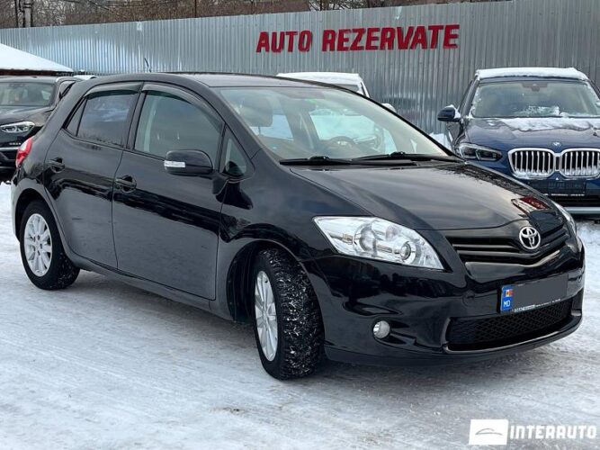 Toyota Auris 27 interauto-car