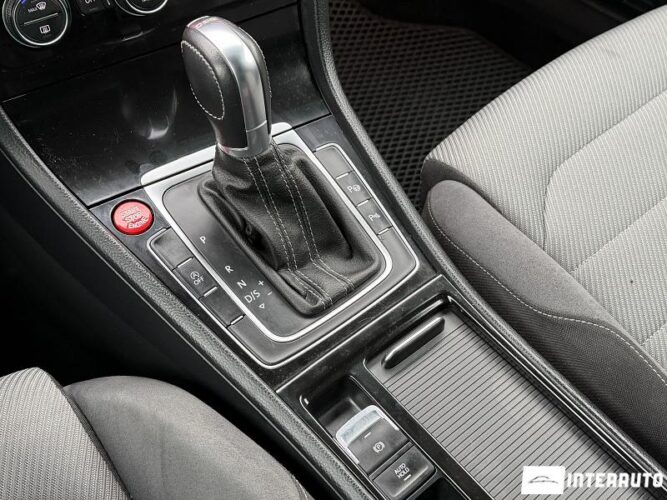 Volkswagen Golf 44 interauto-car