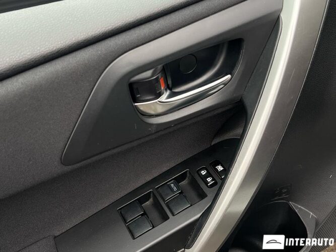 Toyota Auris 36 interauto-car