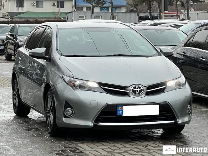 Toyota Auris 33 interauto-car