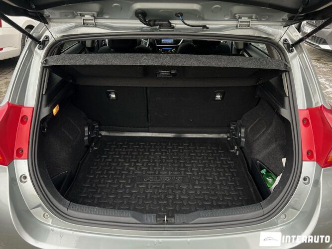 Toyota Auris 49 interauto-car