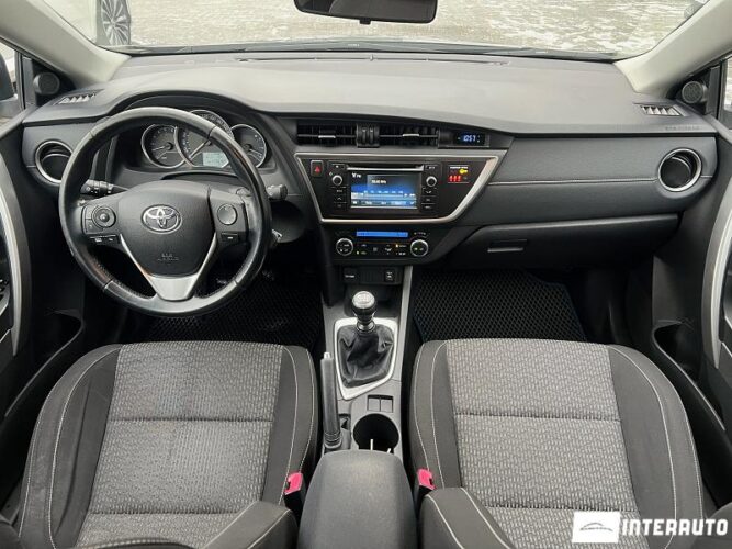 Toyota Auris 39 interauto-car