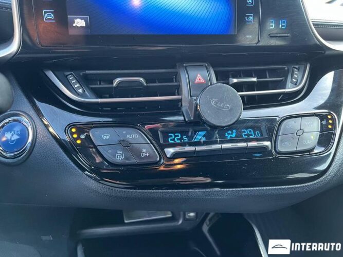 Toyota C-HR 45 interauto-car