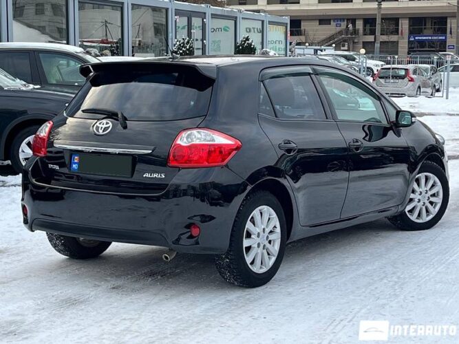 toyota Auris 2010