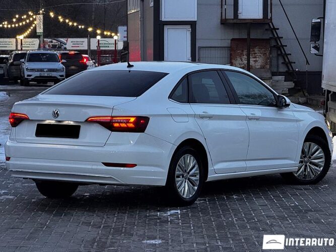 Volkswagen Jetta 34 interauto-car