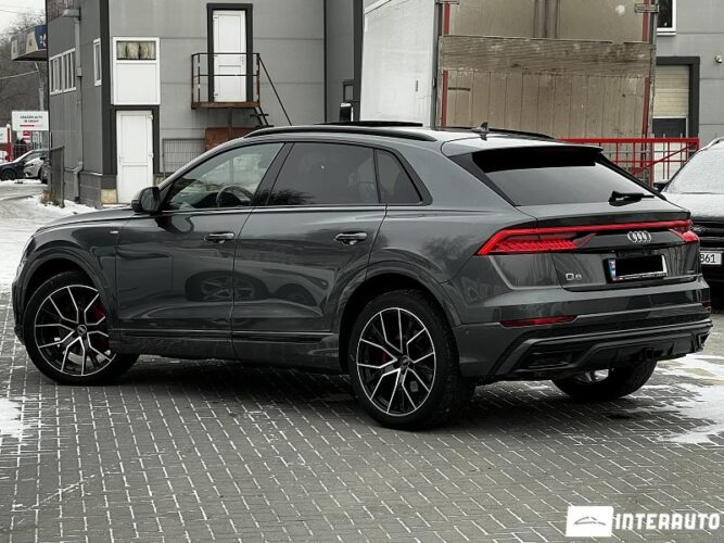 Audi Q8 38 interauto-car