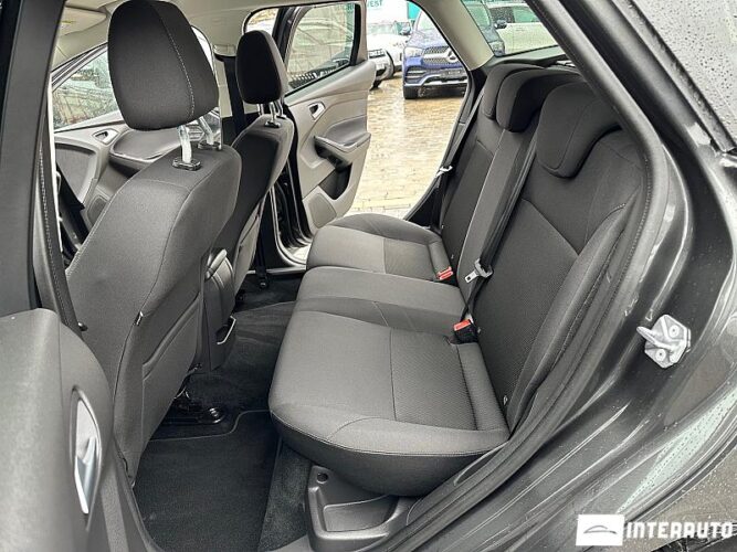 Ford Focus 44 interauto-car