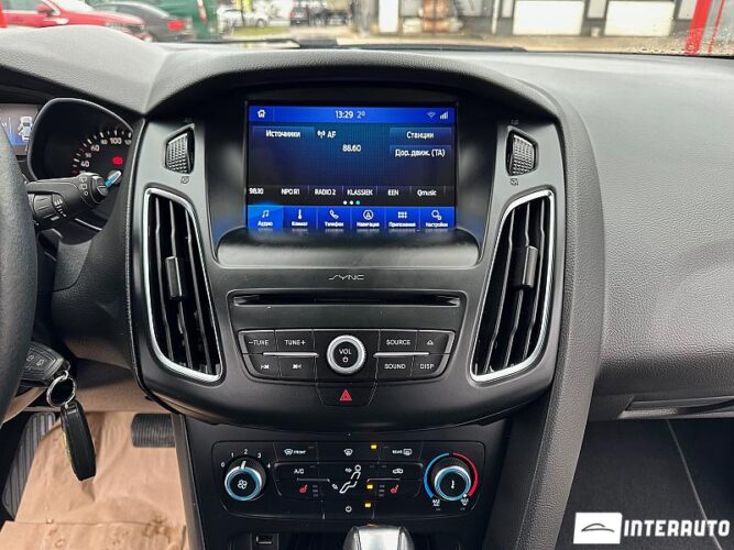 Ford Focus 40 interauto-car