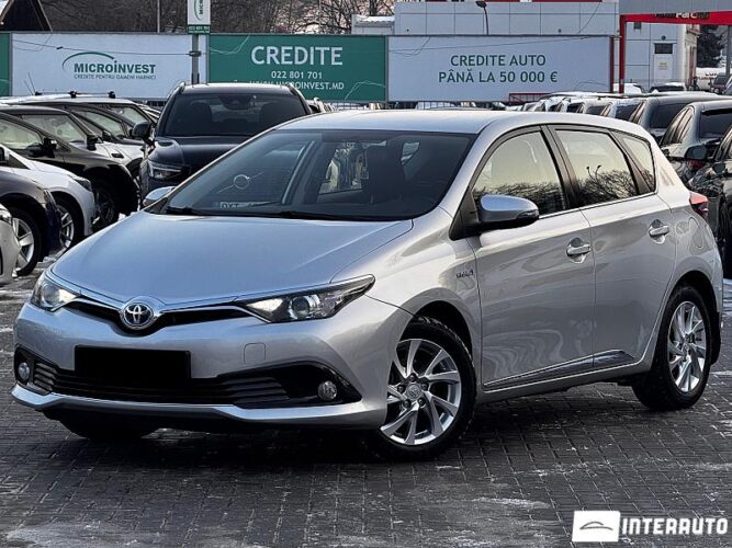 Toyota Auris 2016 doar la InterAuto