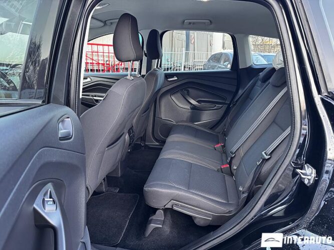 Ford Kuga 37 interauto-car