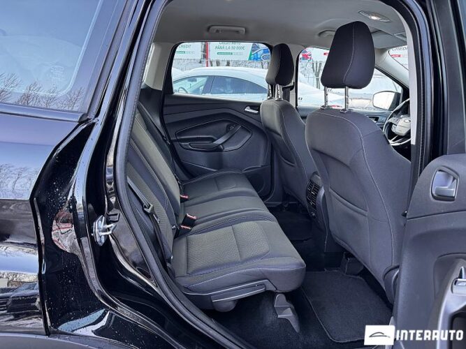 Ford Kuga 38 interauto-car